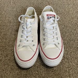 White converse low top